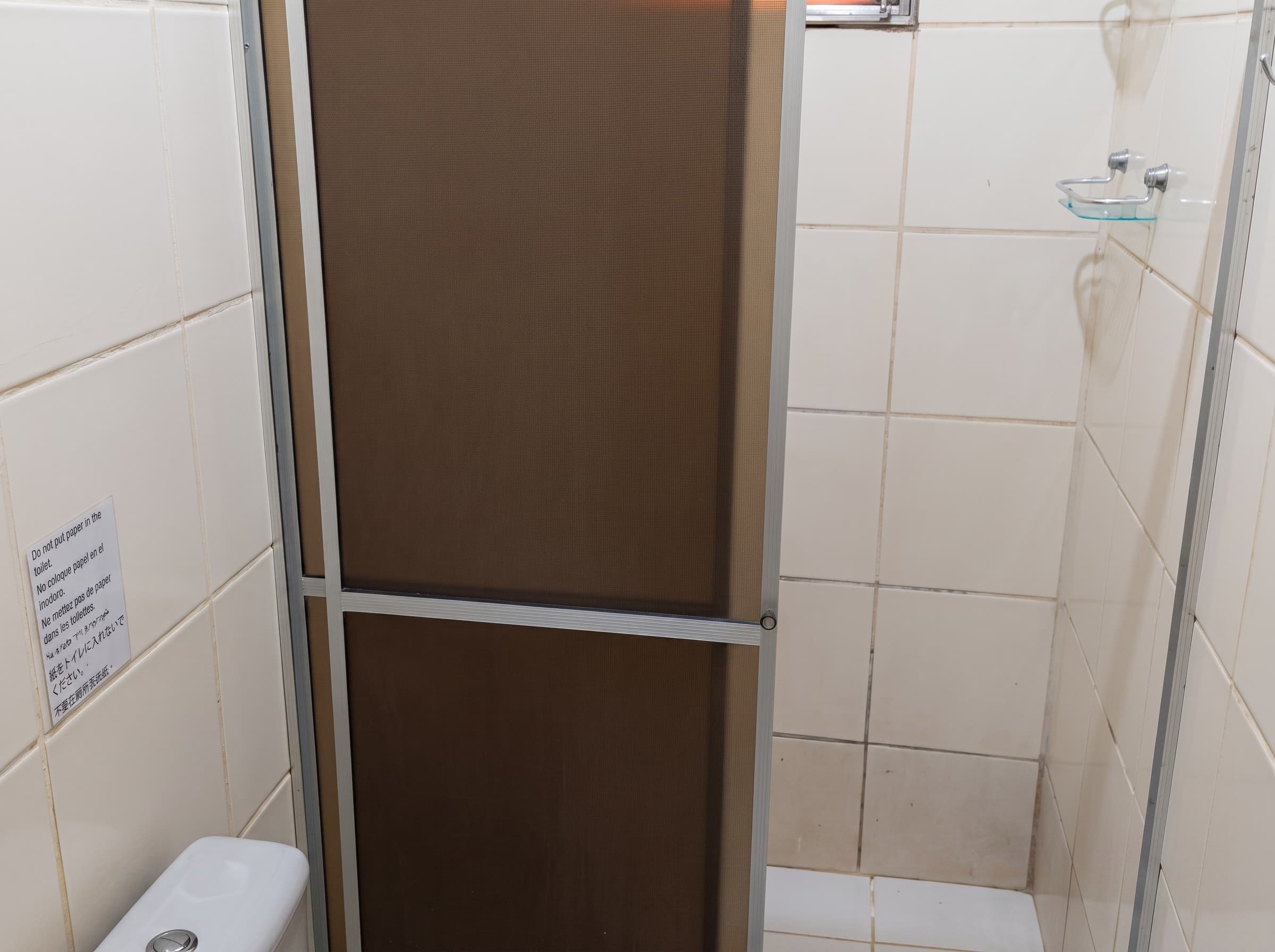 Banheiro do hostel